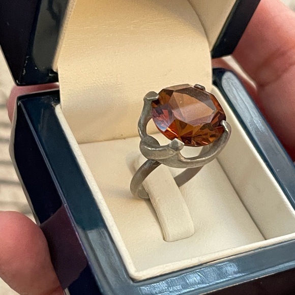 Vintage burnt orange crystal pewter ring - Picture 4 of 10